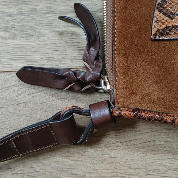 M. Gemi Suede Rosetta Crossbody Bag Italy - Picture 10 of 13